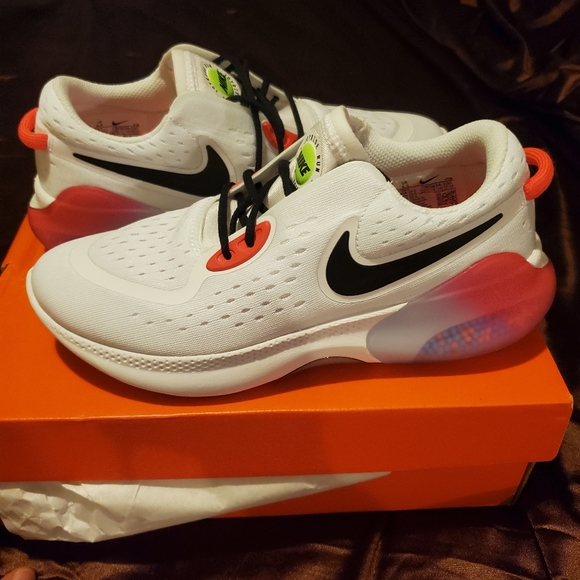 Nike Shoes - Nike Joy ride sneakers